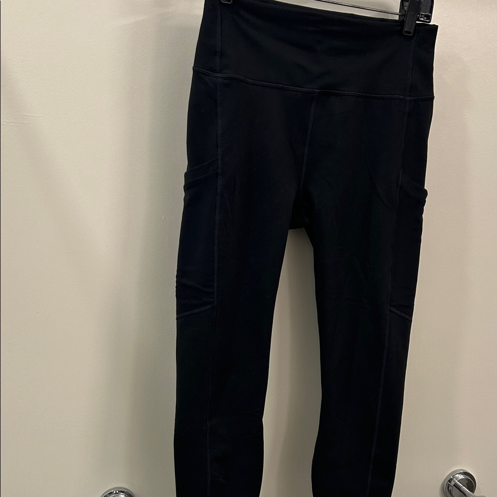 Fabletics leggings - image 3